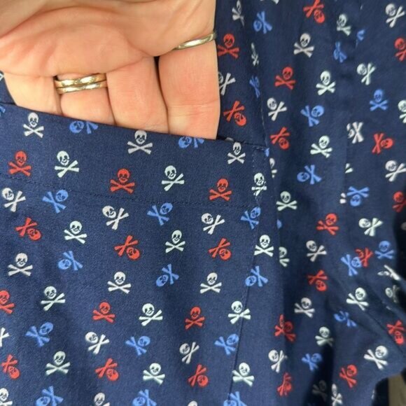 Johnston & Murphy Skull Shirt Mens Medium Blue Crossbones All Over Print AOP - Picture 4 of 9